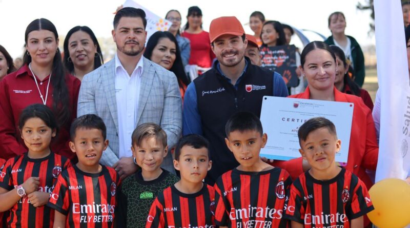 Rehabilita Gobierno de Zacatecas Unidad Deportiva en el municipio de Atolinga