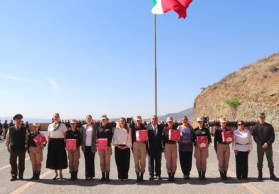 Mujeres del Bachillerato General Militarizado “transforman su ciclo” con kits menstruales 