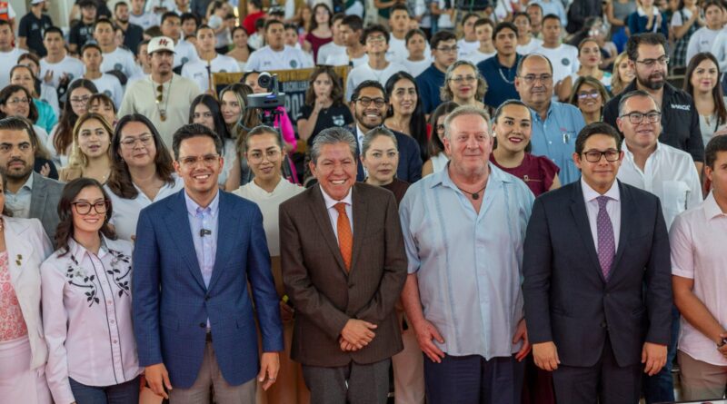 Impulsa Gobernador David Monreal Ávila el emprendimiento con el evento CREO MX