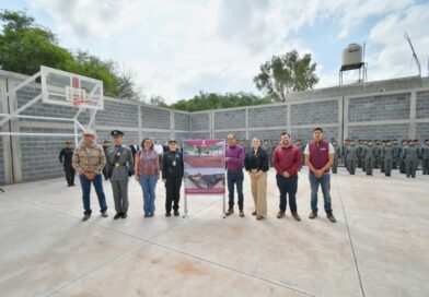 Entregan David Monreal y Pepe Saldívar primera etapa de cancha de usos múltiples y barda perimetral en el Bachillerato General Policial