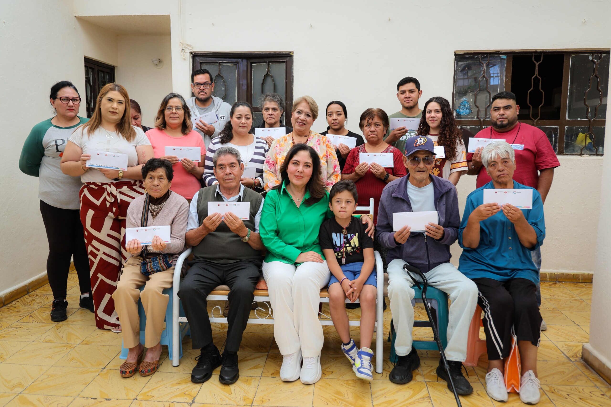 Entrega Gobierno de Zacatecas apoyos económicos a familias zacatecanas para atender gastos esenciales familiares