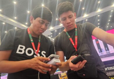 Respalda Gobernador David Monreal a estudiantes zacatecanos que participan en Campeonato Geológico en Rusia