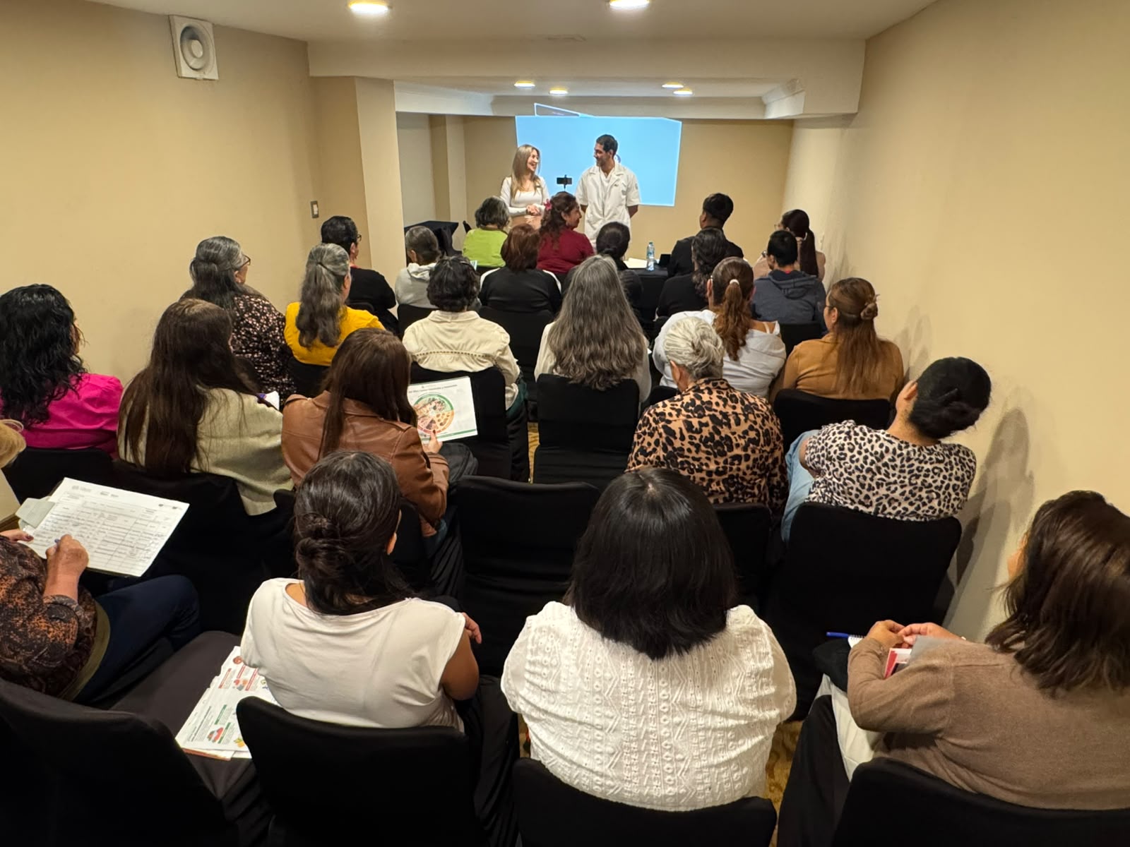 Impulsa Gobierno de Zacatecas bienestar de mujeres mediante taller de nutrición