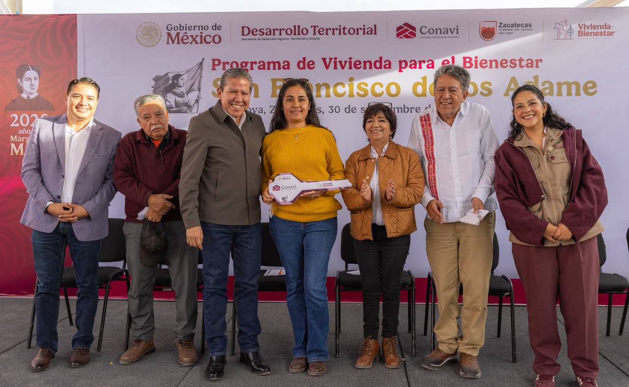 Entrega Gobernador David Monreal vivienda a 18 familias de Luis Moya; Conavi va por 12 mil en Zacatecas
