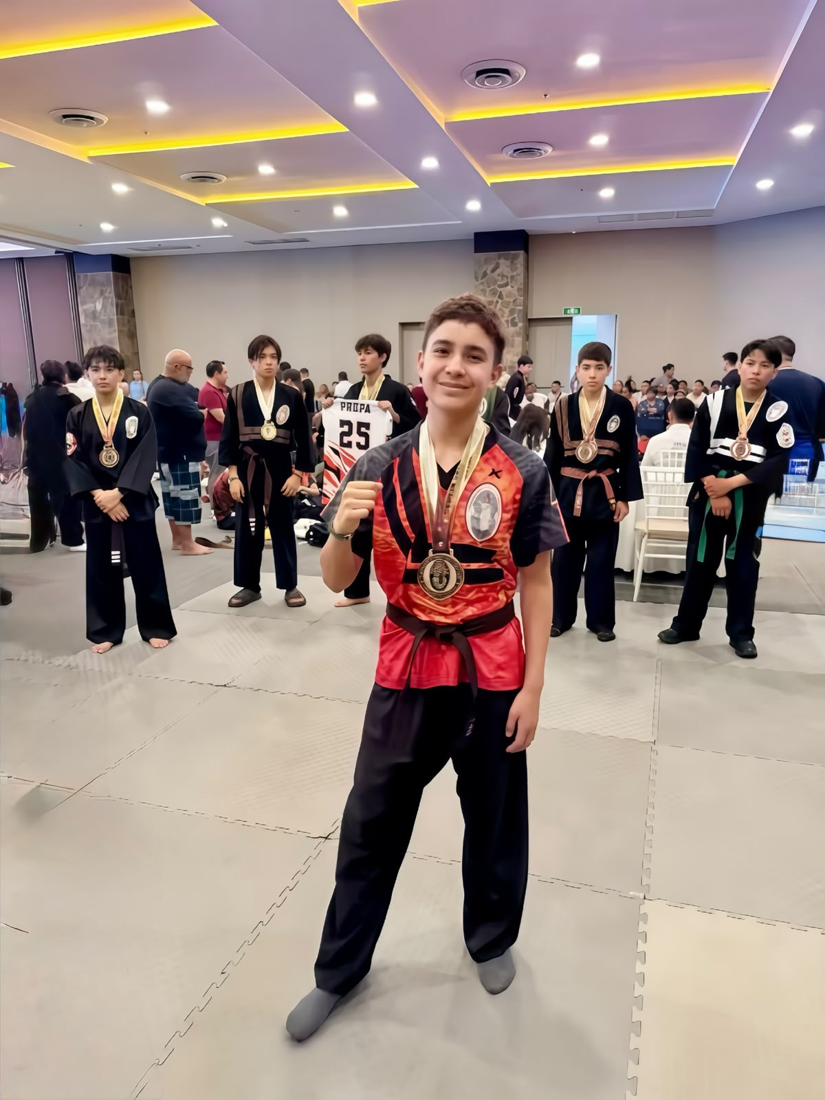 Dos medallas de oro para estudiante del Cobaez, en Lima Lama