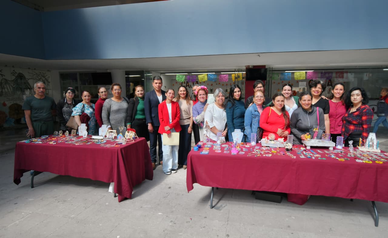 Reconoce Gobierno de Pepe Saldívar talento y preparación de participantes en cursos de autoempleo del ICATEZ